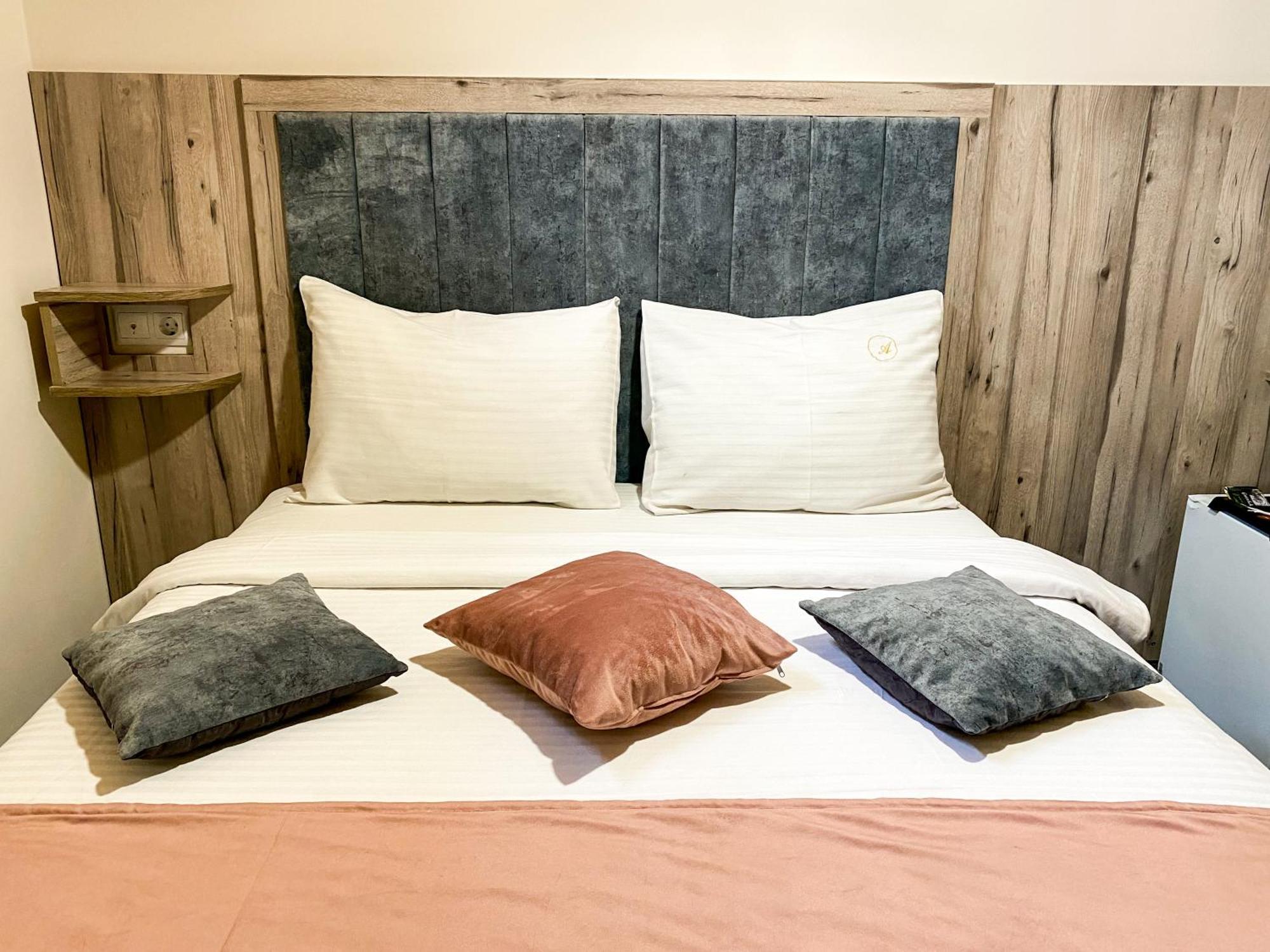 Alex Hotel Jerevan Kamer foto