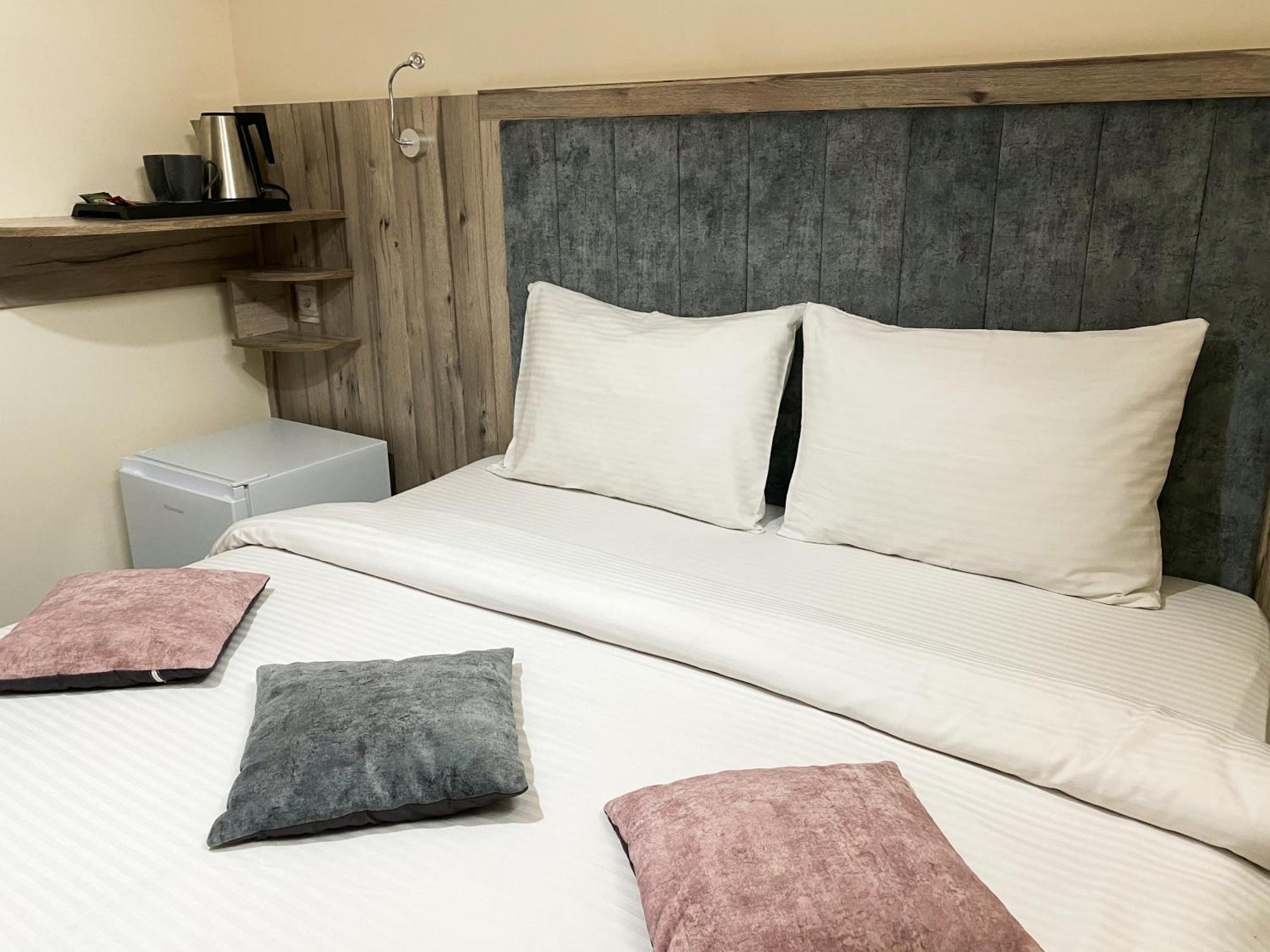 Alex Hotel Jerevan Kamer foto
