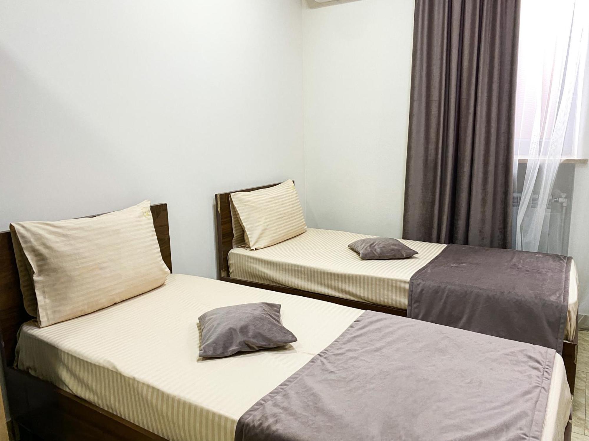 Alex Hotel Jerevan Kamer foto