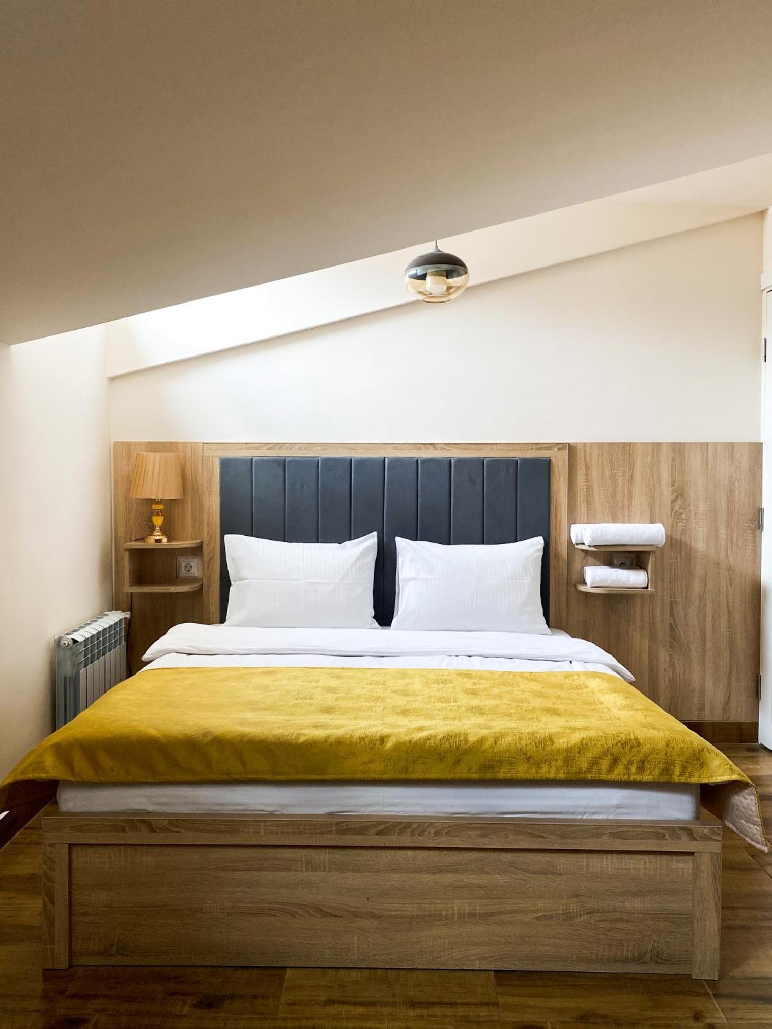 Alex Hotel Jerevan Kamer foto