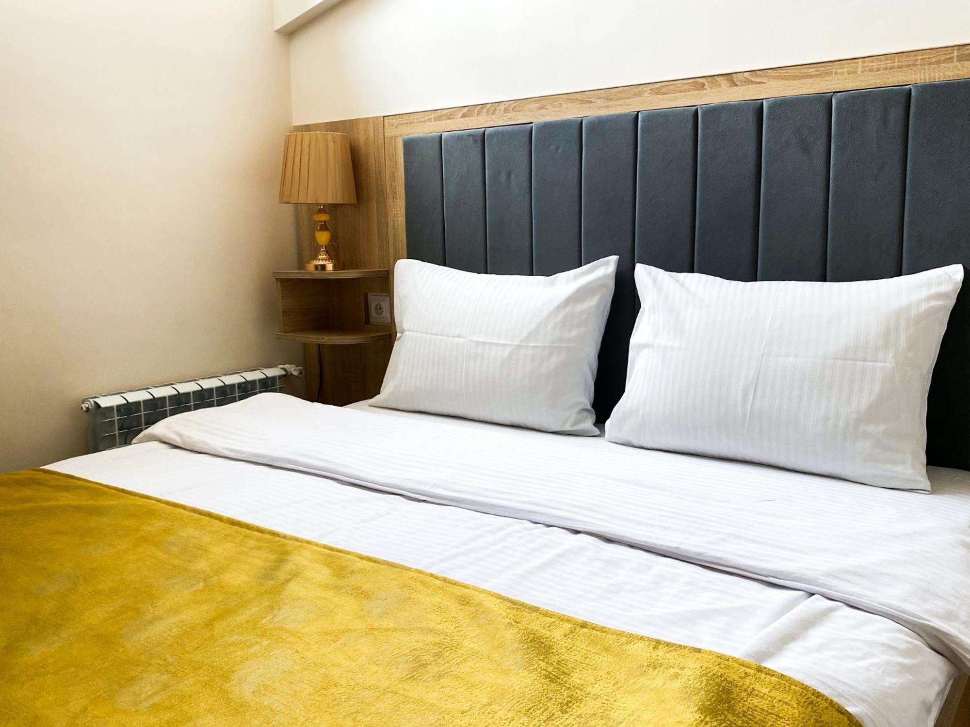 Alex Hotel Jerevan Kamer foto